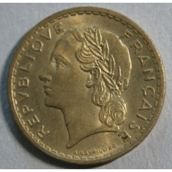 FRANCE - 5 Francs 1945 C rare et joli,  Bronze -Aluminium