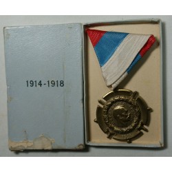 MEDAILLE SERBIE COMMEMORATIVE GUERRE 1914-1918 dans sa boite