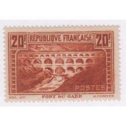 Timbre France N°262 - 20 f. Pont du Gard - Neuf* - cote 325 Euros - Signé Calvès - lartdesgents.fr
