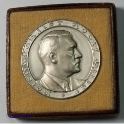 Germany: IIIe Reich Médaille Adolf Hitler 1933, lartdesgents.fr