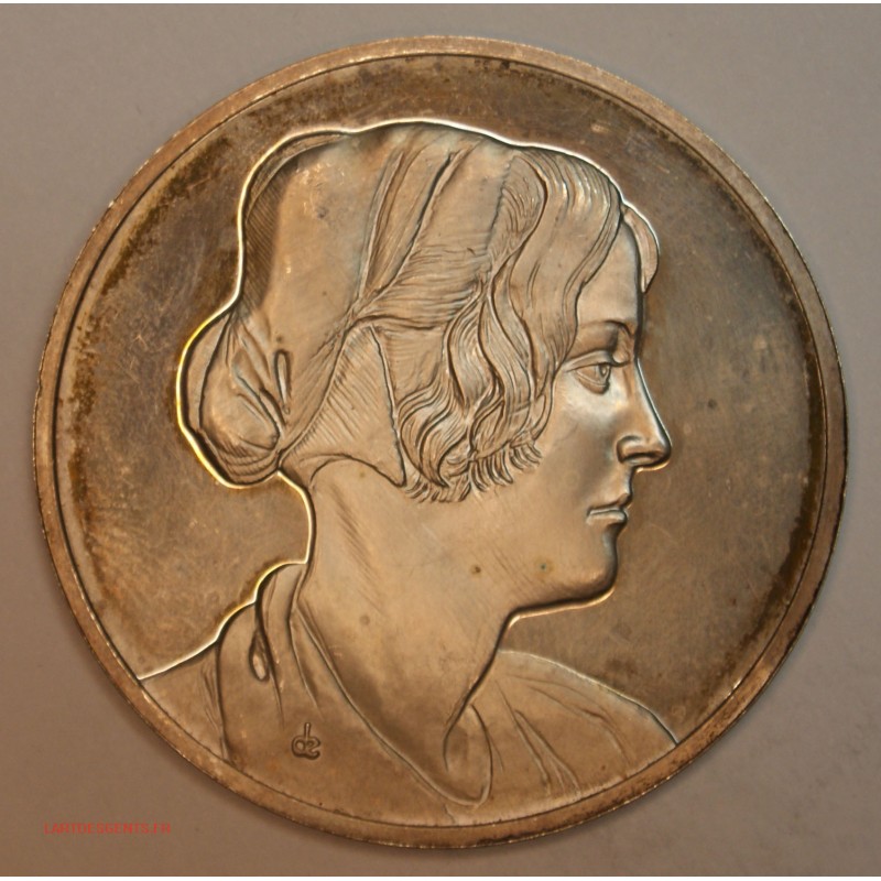 Médaille Argent 1er TITRE- PORTRAIT DE JEUNE FILLE AVEC BONNET, lartdesgents.fr