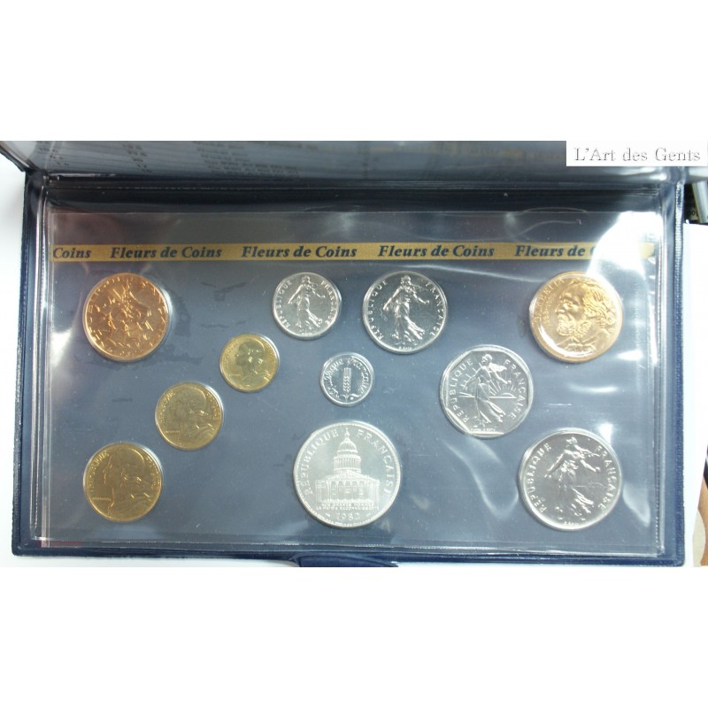 Coffret FRANCE 1982 Fleur de Coin FDC, lartdesgents.fr