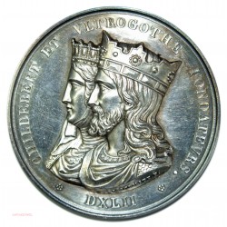 Médaille argent 87grs CHILDEBERT et VLTOGOTHE 1845 par L.SCHMITT.F