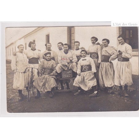 Carte photo 01 - Sathonay - Souvenir des Zouaves, Vive les Gaga