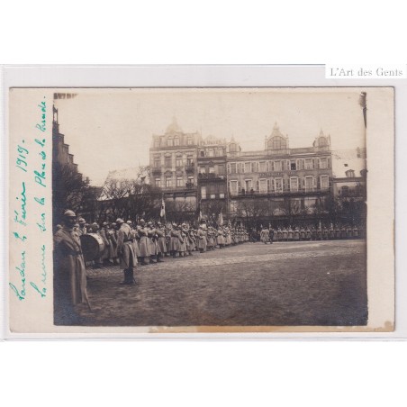 Carte Photo, Allemagne LANDAU, 1919 La revue sur la place de la Parade