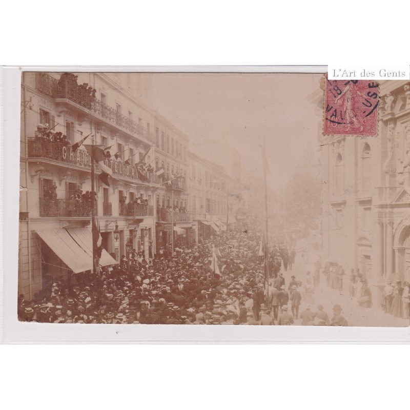 Carte Photo 84 AVIGNON - Rue de la République 1907 fête provençale.