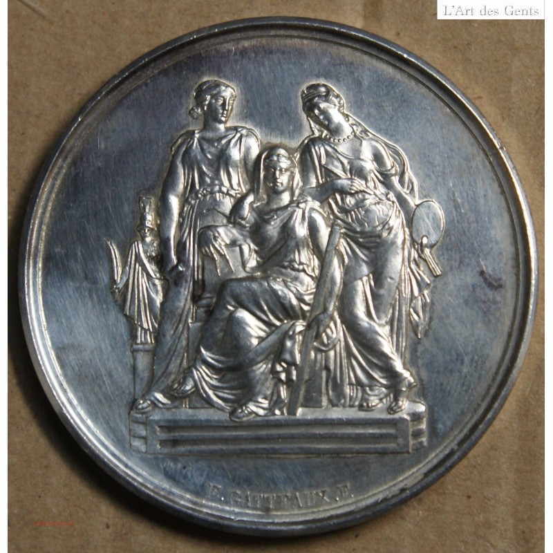 Médaille argent, écoles nationale des beaux arts, attribué à Pétua (10), lartdesgents.fr