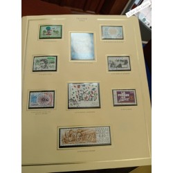 Reliure Etui Feuilles "Présidence" 1988 à 1994  90% Timbres oblitérés,  envoi France