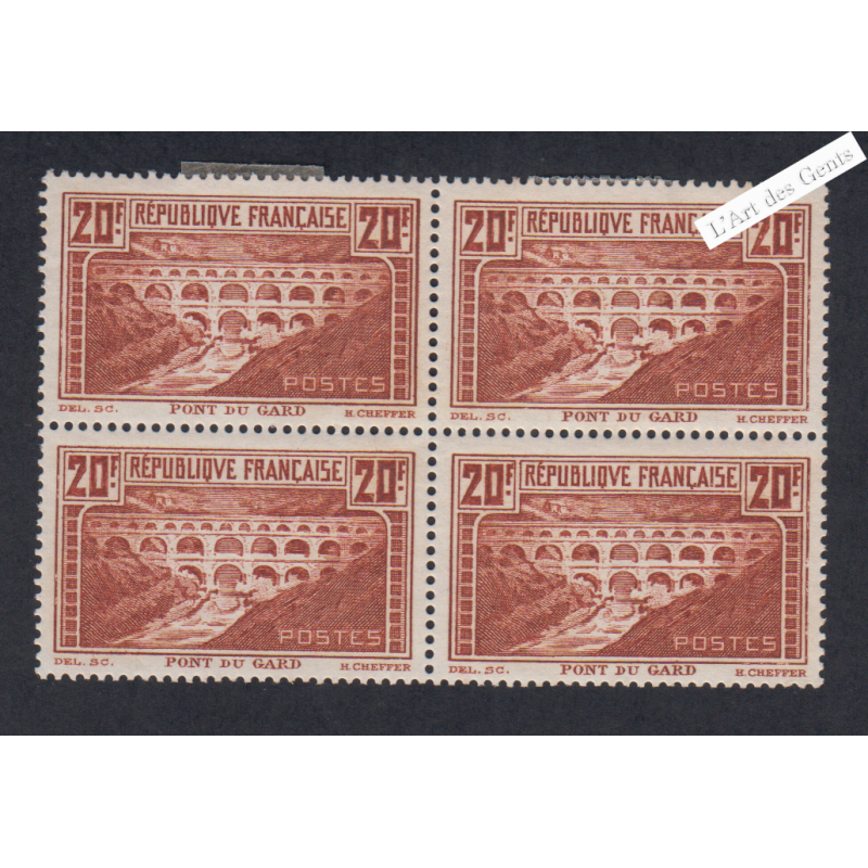 Bloc de 4 Timbres n°262A - 2neuf*- 2 Neufs** Signés Calves - cote 1850 Euros lartdesgents.