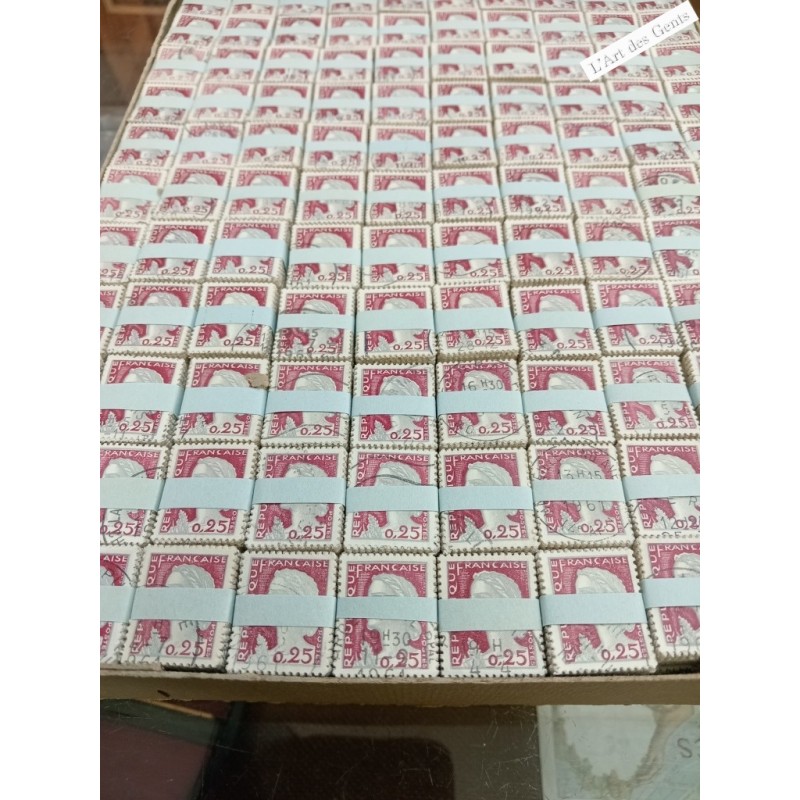 550 BOTTES DE 100 Timbres n° 1263 Marianne de Decaris...envoi uniquement en France,lartdesgents.fr