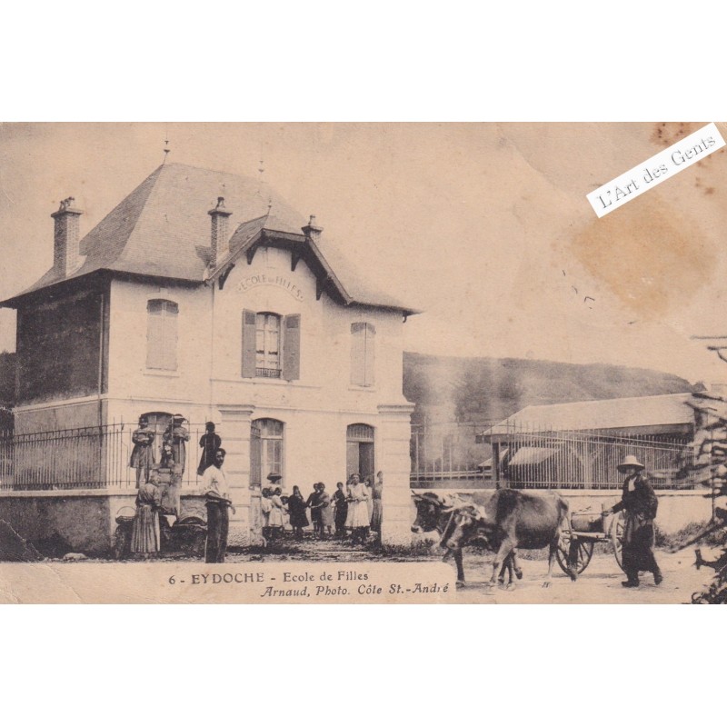 CPA 38 EYDOCHE - Ecole de filles Arnaud photo (animée), lartdesgents.fr