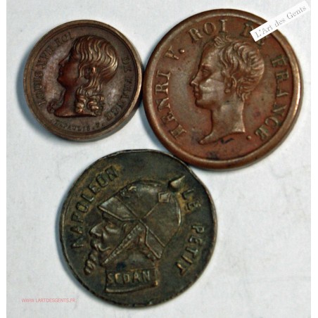Lot 3 Médaillettes HENRI V, NAP. III SATIRIQUE, LOUIS XVII, lartdesgents.fr