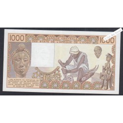 Billet Togo - 1000 Francs- n° V.008 433148 - 1984 - P.807Td - Sign.18 -  lartdesgents.fr