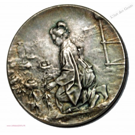 Médaille argent, Japonaise agenouillée,  Horticulture par A.rivet, lartdesgents.fr