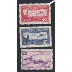 Timbres Poste Aérienne n°5-6 et n°7 Neufs* avec charnières cote 78 euros, lartdesgents