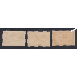 Série Timbres Poste Aérienne n°35 à n°37- Neufs** Signés - cote 110 euros, lartdesgents.fr