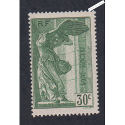 Timbre France n°354 - Samothrace - Neuf**  - cote 210 Euros - signé - lartdesgents.fr