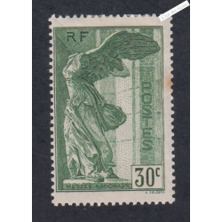 Timbre France n°354 - Samothrace - Neuf*  - cote 85 Euros - lartdesgents.fr