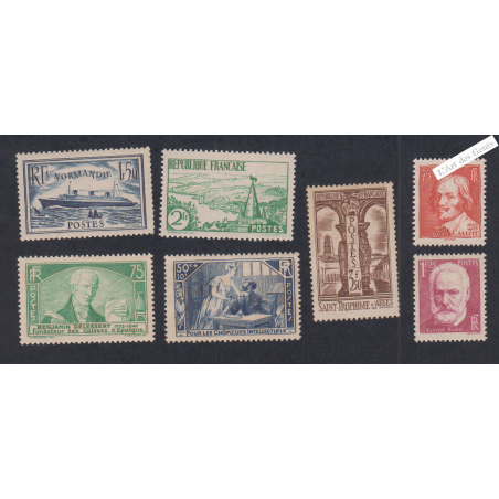 Série de 7 Timbres France n°299 et 301 à 307 sauf 305 - Neufs**  - cote 315 Euros - lartdesgents.fr