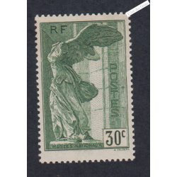 Timbre France n°354 - Samothrace - Neuf**  - cote 210 Euros - signé - lartdesgents.fr