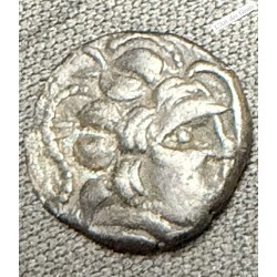 GAULE - Quart Statère à l'hippophore, à la petite tête NAMNETES ND (Ier s. av. J.C.), lartdesgents.fr